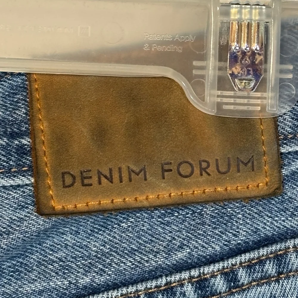 Denim Forum The Ex Boyfriend Blue Jeans Women’s Size 25 Button Fly Ankle